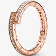 Kép 1/4 - Pandora rozé szikrázó átlapolt gyűrű - 189491C01-56