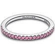 Kép 2/5 - Pandora rózsaszín szikrázó szalag gyűrű  - 192999C02-50