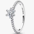 Kép 1/4 - Pandora szikrázó virág ezüst gyűrű - 194499C01-48