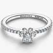 Kép 2/4 - Pandora szikrázó virág ezüst gyűrű - 194499C01-48