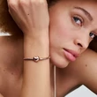Kép 3/3 - Pandora Moments szívkapcsos kígyólánc karkötő - 583050C00-17
