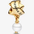 Kép 1/5 - Pandora tenyésztett gyöngyös szalag charm - 763784C01