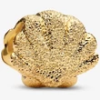 Kép 1/5 - Pandora arany texturált kagyló mini charm - 764057C00