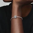Kép 4/5 - Pandora áttetsző örökkévalóság kör április charm - 790064C01
