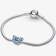 Kép 5/6 - Pandora kék csillogó pillangó charm - 790761C01