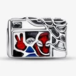 Kép 2/5 - Pandora Marvel Pókember fényképezőgép charm - 792352C01