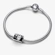 Kép 3/5 - Pandora Marvel Pókember fényképezőgép charm - 792352C01