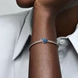 Kép 4/5 - Pandora metálkék gekkó charm - 792701C01