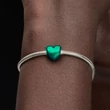 Kép 4/5 - Pandora zöld szív charm - 793337C07