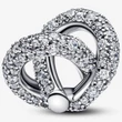 Kép 2/5 - Pandora pavé végtelen csomó szív charm - 793771C01