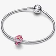 Kép 2/5 - Pandora Disney Alice Csodaországban Vigyori úr charm - 794025C01