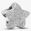 Kép 1/5 - Pandora texturált csillag mini charm - 794050C00