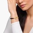 Kép 2/2 - Thomas Sabo ónix gyöngyös aranyozott karkötő - A2134-177-11-L19V