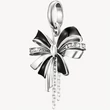 Kép 1/3 - Thomas Sabo Connect cirkónia köves ezüst fekete masni charm - CC1288-691-11