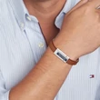 Kép 2/2 - Tommy Hilfiger barna bőr férfi karkötő - 2790560