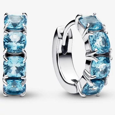 Pandora világoskék karika-fülbevaló - 293851C01