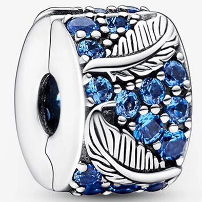 Pandora kék pavé ívelt toll klip - 792552C01