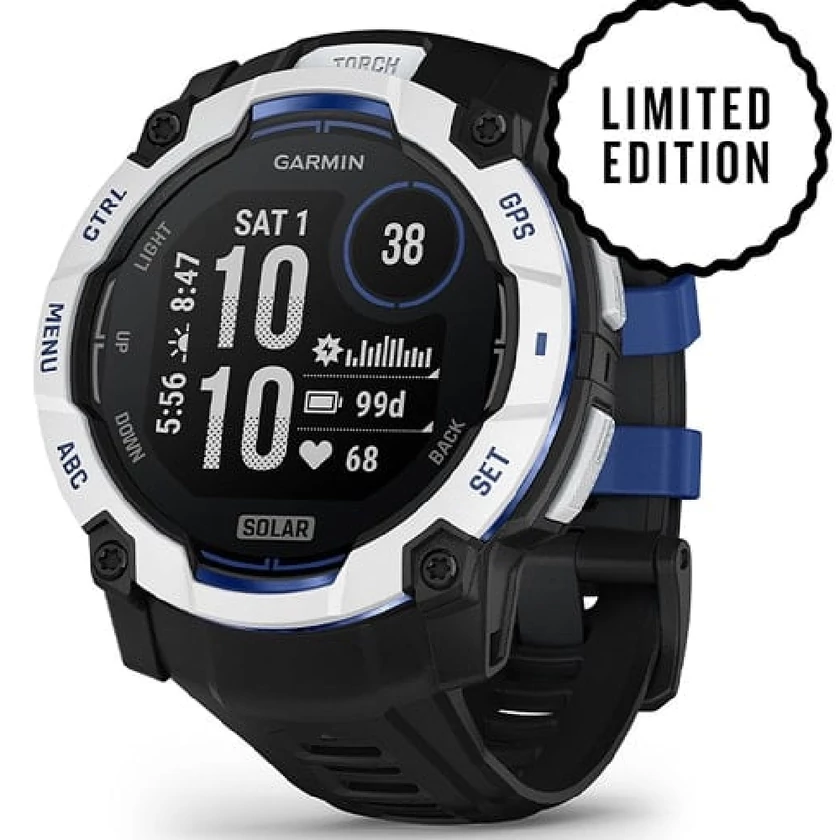 Garmin Instinct 3, 50mm Solar, homokkő, fekete/kék szilikon szíjjal (Limited Edition) - 010-02935-03